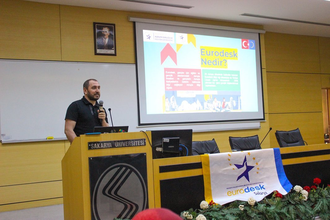 Serdivan’da Gençlik Vizyonu: Lise Öğrencilerine Avrupa Fırsatları Tanıtıldı